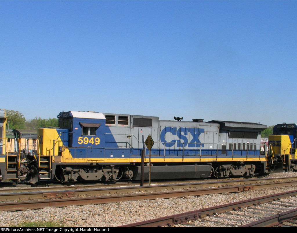 CSX 5949